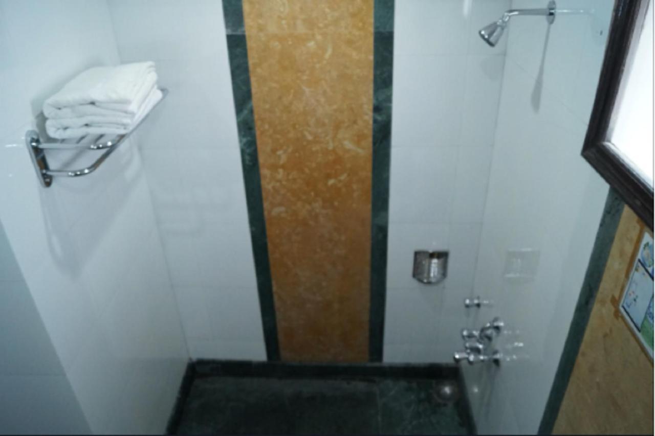 GoroomGo Marc Shimla: Luxury Near Mall Road Exterior photo